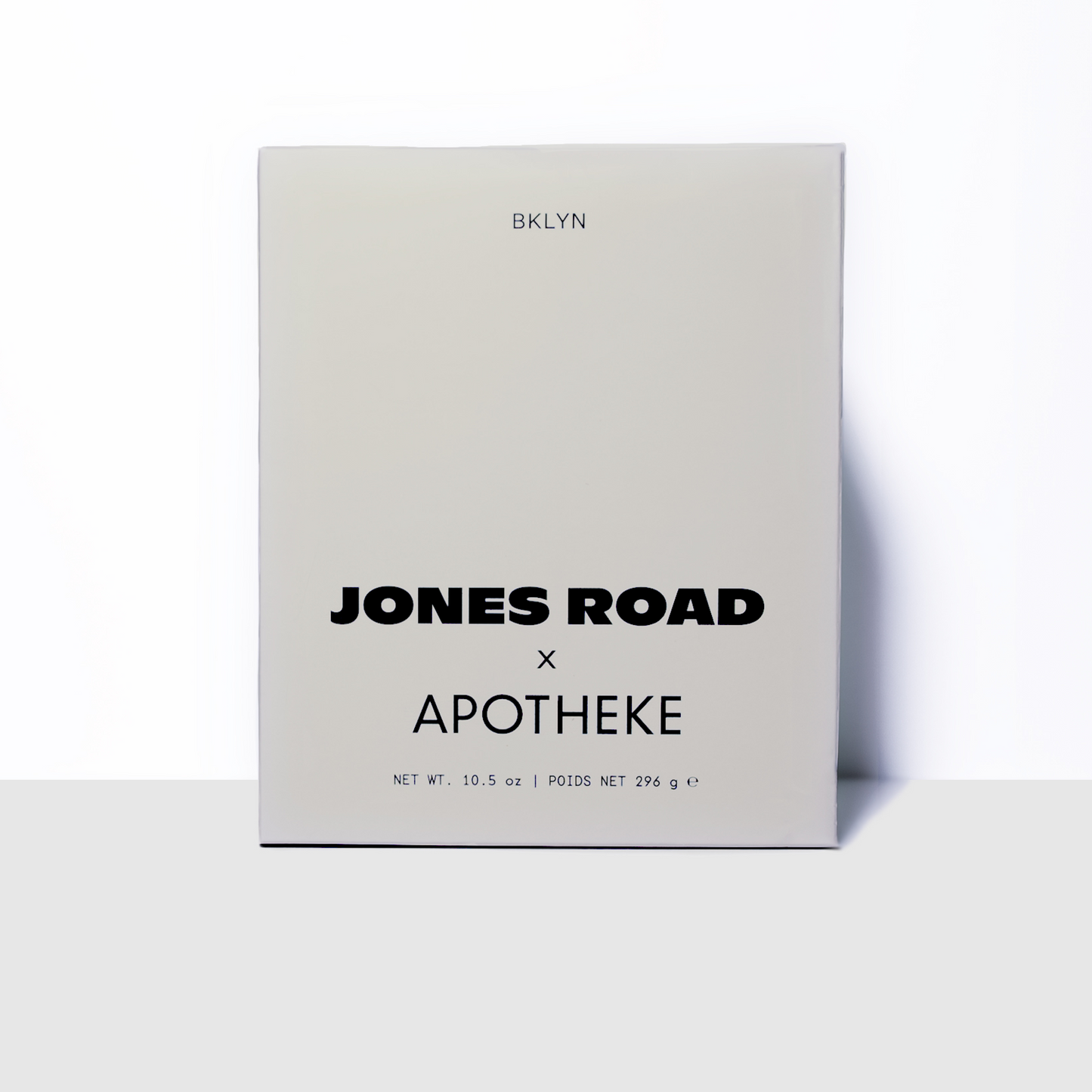 JONES ROAD X APOTHEKE - BKLYN CANDLE - US 2574