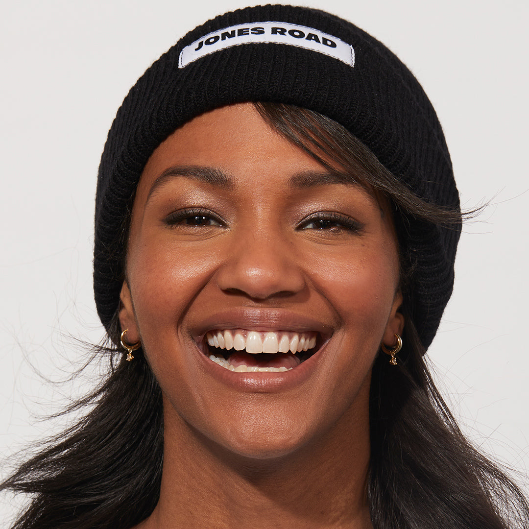 THE BEANIE IN BLACK - US 4063