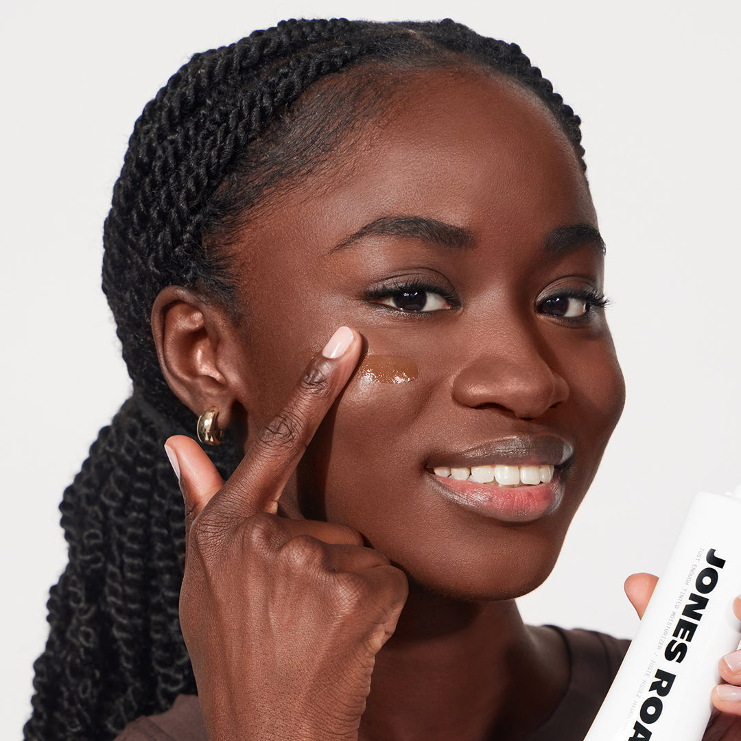 JUST ENOUGH TINTED MOISTURIZER - US 7033