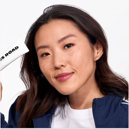 JUST ENOUGH TINTED MOISTURIZER - US 7613