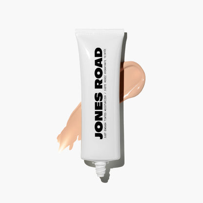 JUST ENOUGH TINTED MOISTURIZER - US 0440