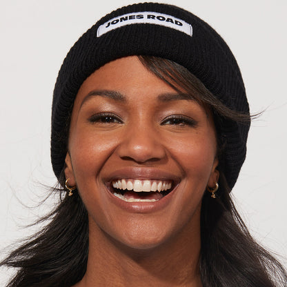 THE BEANIE IN BLACK - US 4063