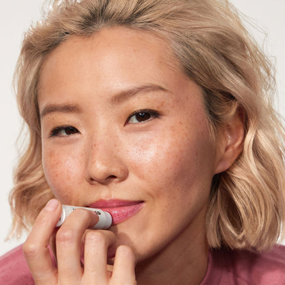 THE LIPPIE STICK - US 9003